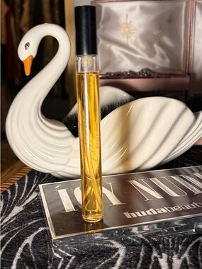 eilish by billie eilish travel size